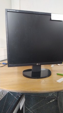 Монитор , Б/У 19" CCFL TN, LG Electronics L1953S-BF. Харьков. фото 1 Монитор , Б/У 19" CCFL TN, LG Electronics L1953S-BF. Харьков. фото 1
