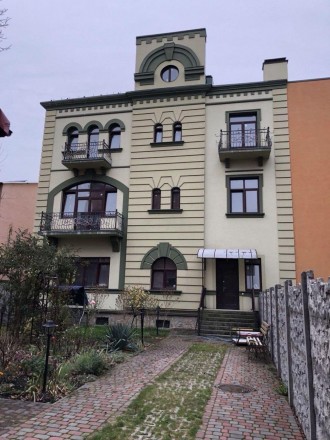 дом, 500 м.кв.. Ивано-Франковск. фото 1 дом, 500 м.кв.. Ивано-Франковск. фото 1