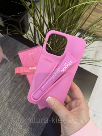 Чехол Rhode на iPhone 11 в коробке с блеском для губ в цвете Shortcake
Идет з бл. . фото 9