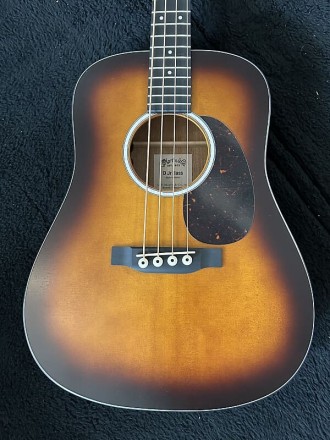 Басс гитара Martin DJR-10E Bass Sunburst. Чернігів. фото 1 Басс гитара Martin DJR-10E Bass Sunburst. Чернігів. фото 1