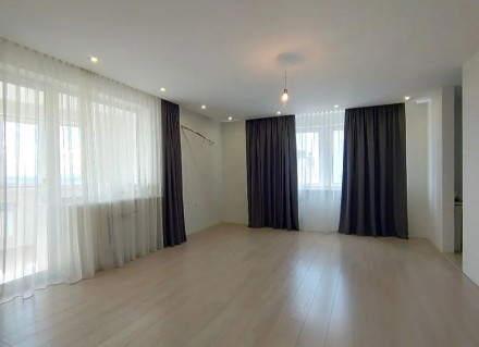 Продам 4 комнатную квартиру в кирпичном доме возле Метро Заводская. Харьков. фото 1 Продам 4 комнатную квартиру в кирпичном доме возле Метро Заводская. Харьков. фото 1