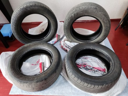 Продам літню резину (б/у) 215/60 R16. Запорожье. фото 1 Продам літню резину (б/у) 215/60 R16. Запорожье. фото 1
