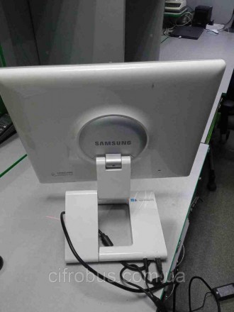 Монитор Б/У Samsung SyncMaster 971P. Киев. фото 1 Монитор Б/У Samsung SyncMaster 971P. Киев. фото 1