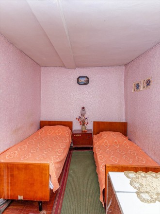 Частина будинку з окремим двором у місті Полтава. Центр. фото 9 У продажу частина будинку у м. Полтава по вул. Лугова.
До центру міста 5 хвилин. Центр. фото 9