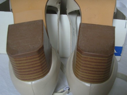 Босоніжки BLIGE. Розмір 41 (8 UK/GB, 42 EUR). Устілка 26,5 см.. . фото 8 Босоніжки від відомого та якісного бренду BLIGE..
Дуже зручні і практичні. Ідеа. . фото 8