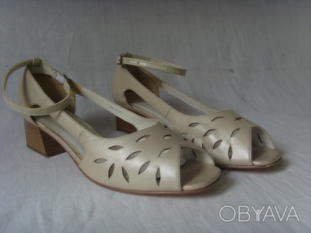 Босоніжки BLIGE. Розмір 41 (8 UK/GB, 42 EUR). Устілка 26,5 см.. . фото 1 Босоніжки від відомого та якісного бренду BLIGE..
Дуже зручні і практичні. Ідеа. . фото 1