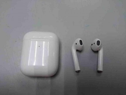 Наушники Bluetooth-гарнитура Б/У Apple AirPods 2 (A1938). Киев. фото 1 Наушники Bluetooth-гарнитура Б/У Apple AirPods 2 (A1938). Киев. фото 1