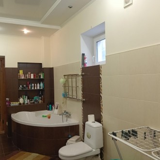 дом, 170 м.кв.. . фото 29 Номер оголошення на сайті компанії: SH-200-190-OB.
Продам гарний сучасний двопов. . фото 29