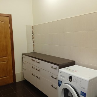 дом, 170 м.кв.. . фото 31 Номер оголошення на сайті компанії: SH-200-190-OB.
Продам гарний сучасний двопов. . фото 31