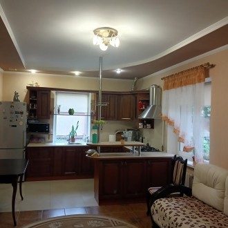 дом, 170 м.кв.. . фото 27 Номер оголошення на сайті компанії: SH-200-190-OB.
Продам гарний сучасний двопов. . фото 27
