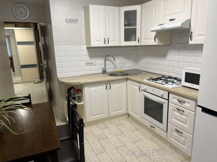1-комнатная квартира, 38 м.кв.. Софиевская Борщаговка. фото 1 1-комнатная квартира, 38 м.кв.. Софиевская Борщаговка. фото 1