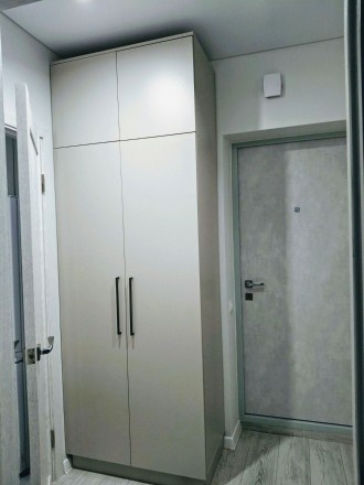 Термінова оренда стильної 1к. НОВОБУДОВИ в самому центрі міста, біля "Лебед. Центр. фото 11