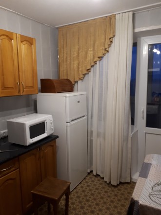 Сдам 1-к 40 м2 с лоджией семейка пр.Поля низ. Дніпро. фото 1 Сдам 1-к 40 м2 с лоджией семейка пр.Поля низ. Дніпро. фото 1
