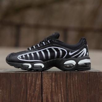 Демісезонні кросівки Nike MAX AIR колір чорний/білий . Киев. фото 1 Демісезонні кросівки Nike MAX AIR колір чорний/білий . Киев. фото 1