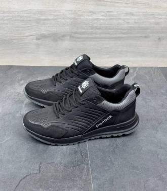 Демісезонні шкіряні кросівки Reebok чорні. Київ. фото 1 Демісезонні шкіряні кросівки Reebok чорні. Київ. фото 1