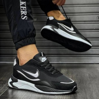 Кросівки демісезонні Nike колір: чорний ,білий. Киев. фото 1 Кросівки демісезонні Nike колір: чорний ,білий. Киев. фото 1