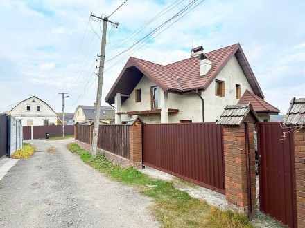 дом, 207.00 кв.м. . фото 5 Без комісії.
Продаж просторого 2-поверхового будинку 2015 року.
Село Хотів.
. . фото 5