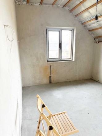 дом, 207.00 кв.м. . фото 8 Без комісії.
Продаж просторого 2-поверхового будинку 2015 року.
Село Хотів.
. . фото 8