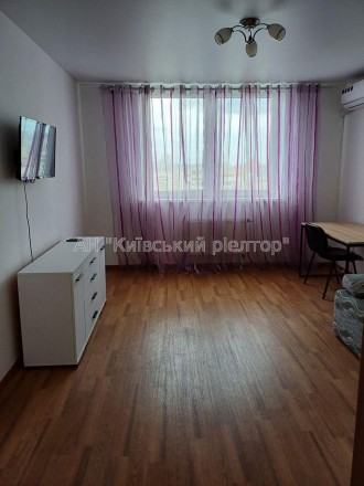 1-комнатная квартира, 40 м.кв.. Київ. фото 1 1-комнатная квартира, 40 м.кв.. Київ. фото 1