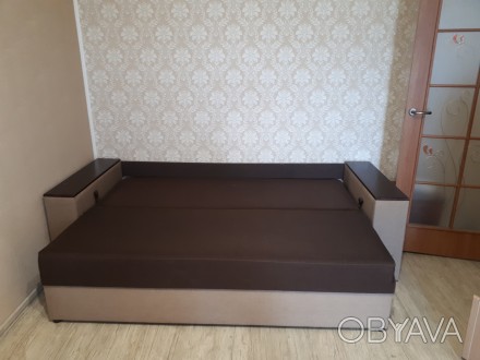Диван в гарному стані