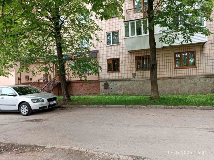 Квартира фасадна під комерцію 70м2 Північний. Рівне. фото 1 Квартира фасадна під комерцію 70м2 Північний. Рівне. фото 1