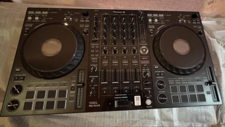 DJ контроллер FLX 10. Охтирка. фото 1 DJ контроллер FLX 10. Охтирка. фото 1