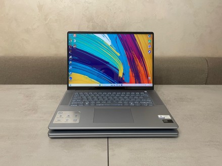 Ультрабук Dell Inspiron 16 Plus 7640, 16" FHD+ сенсорний, Ultra 7 155H, 32GB, 51. Львів. фото 1 Ультрабук Dell Inspiron 16 Plus 7640, 16" FHD+ сенсорний, Ultra 7 155H, 32GB, 51. Львів. фото 1