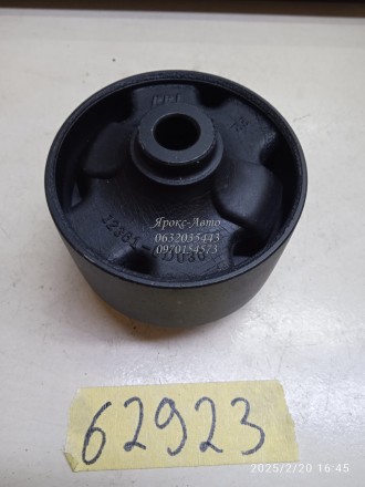 Сайлентблок опоры двигателя передний для автомобиля Toyota Corolla 120 000062923. Харьков. фото 1
