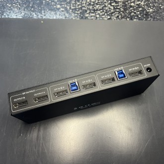 8K DP USB3.0 KVM switch 2x2 перемикач 2 монітора 2 комп'ютери 2 Displayport KVM-. . фото 7