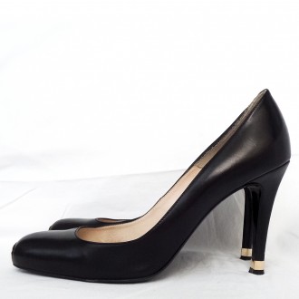 299£ LK Bennett London туфли 40 25,8 см. лодочки на шпильке кожаны. . фото 4 L.K. Bennett London Англия. Женские классические туфли лодочки от британского lu. . фото 4