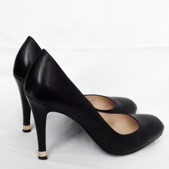299£ LK Bennett London туфли 40 25,8 см. лодочки на шпильке кожаны. . фото 9 L.K. Bennett London Англия. Женские классические туфли лодочки от британского lu. . фото 9