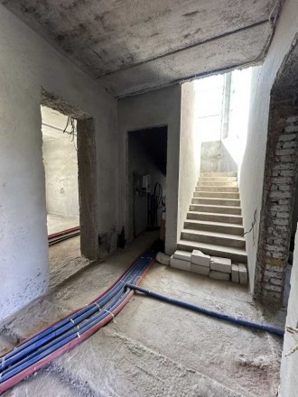 дом, 350.00 кв.м. . фото 7 Без комісії
Продам будинок в котеджному містечку "Home Resort"
Тихе передм. . фото 7