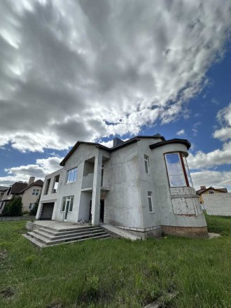 дом, 350.00 кв.м. . фото 2 Без комісії
Продам будинок в котеджному містечку "Home Resort"
Тихе передм. . фото 2