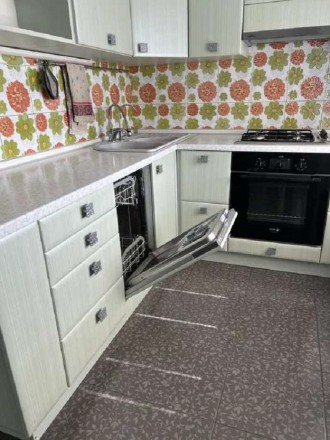 3-х комнатная квартира на Тычины 11 87000 дол.. Киев. фото 1 3-х комнатная квартира на Тычины 11 87000 дол.. Киев. фото 1