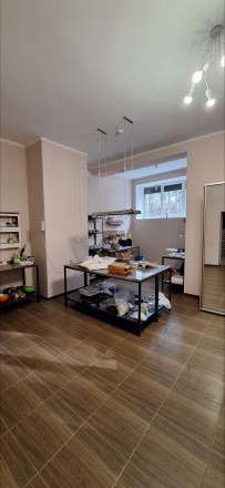 Продається приміщення (кондитерська) 46м.кв., з якісно виконаним ремонтом в зв&rsquo;я. Быковня. фото 7