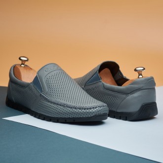Летние кожаные мокасины с перфорацией Ecco Grey Leather 39. Киев. фото 1 Летние кожаные мокасины с перфорацией Ecco Grey Leather 39. Киев. фото 1