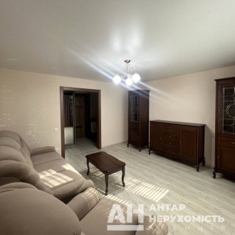Продається 4-к квартира в Кропивницькому , р-н Центр. Центр. фото 3 Продається 4-к квартира в Кропивницькому , р-н Центр
Площа - 85 М²
Пов. Центр. фото 3