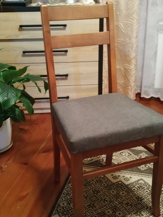 Продам стулья м'які з дерева.лакованні.. Рівне. фото 1