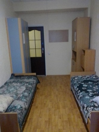 Станція метро Лісова 10 хвилин -  м. Бровари, вул Івана Сірка.

Комунальні уже. Пекарня. фото 3