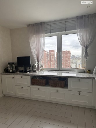 ЖК Абрикос. Продаж 3к. квартири. Площа 121 кв.м. Квартира складається з кухні, в. . фото 3