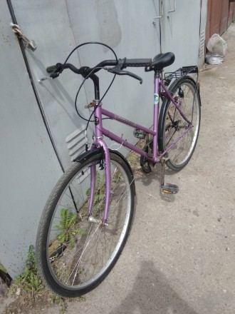 Велосипед з Німеччини  дамська рама Колеса 28. Львів. фото 1