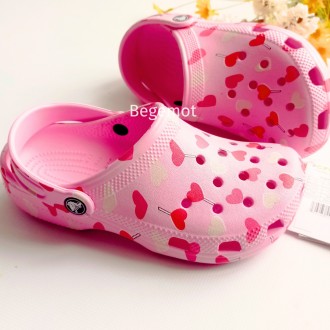 Детские Сабо на девочку Crocs CLOG Сердце Розовый. Киев. фото 1 Детские Сабо на девочку Crocs CLOG Сердце Розовый. Киев. фото 1