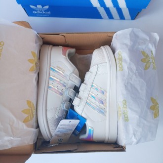 Детские кроссовки Адидас Суперстар Adidas superstar белые Перламутр 35. Киев. фото 1 Детские кроссовки Адидас Суперстар Adidas superstar белые Перламутр 35. Киев. фото 1