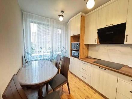 1-комнатная квартира, 40 м.кв.. Київ. фото 1 1-комнатная квартира, 40 м.кв.. Київ. фото 1