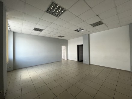 Оренда офісу, приміщення 82 м2, метро Бориспільська, Дарницький р-н. Киев. фото 1 Оренда офісу, приміщення 82 м2, метро Бориспільська, Дарницький р-н. Киев. фото 1