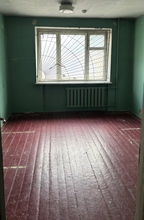 Здаємо в оренду 2 кімнати 12м² та 17м² на першому поверсі гуртожитку. Полтава. фото 1 Здаємо в оренду 2 кімнати 12м² та 17м² на першому поверсі гуртожитку. Полтава. фото 1