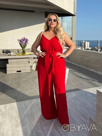 Стильный женский летний комбинезон из жатки, на тонких бретелях и с пояском, бат