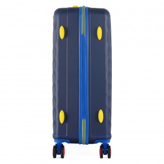 
Чемодан Semi Line T5807-2 выглядит свежо и ярко благодаря удачному сочетанию не. . фото 6