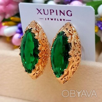 Женские серьги из медицинского золота фирмы Fallon Jewelry, камень зеленый, С-60