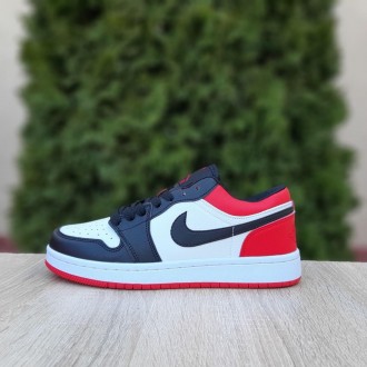Nike Air Jordan 1 low Білі з чорним та червоним. Київ. фото 1 Nike Air Jordan 1 low Білі з чорним та червоним. Київ. фото 1
